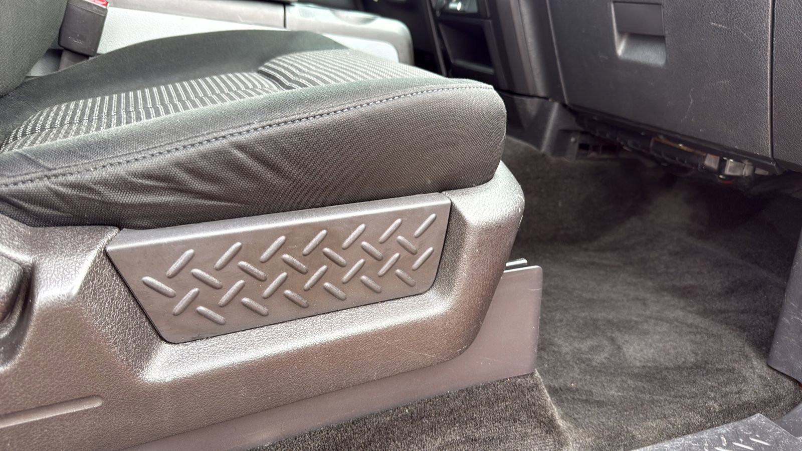 Used 2014 Ford F150 STX w/ Equipment Group 201A Mid AWD/4WD image 17