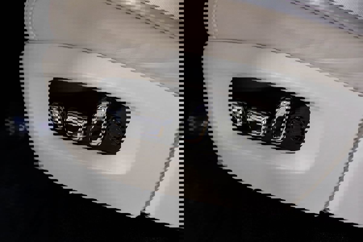 Used 2023 Rolls-Royce Cullinan Black Badge w/ Dark Exterior Package image 27