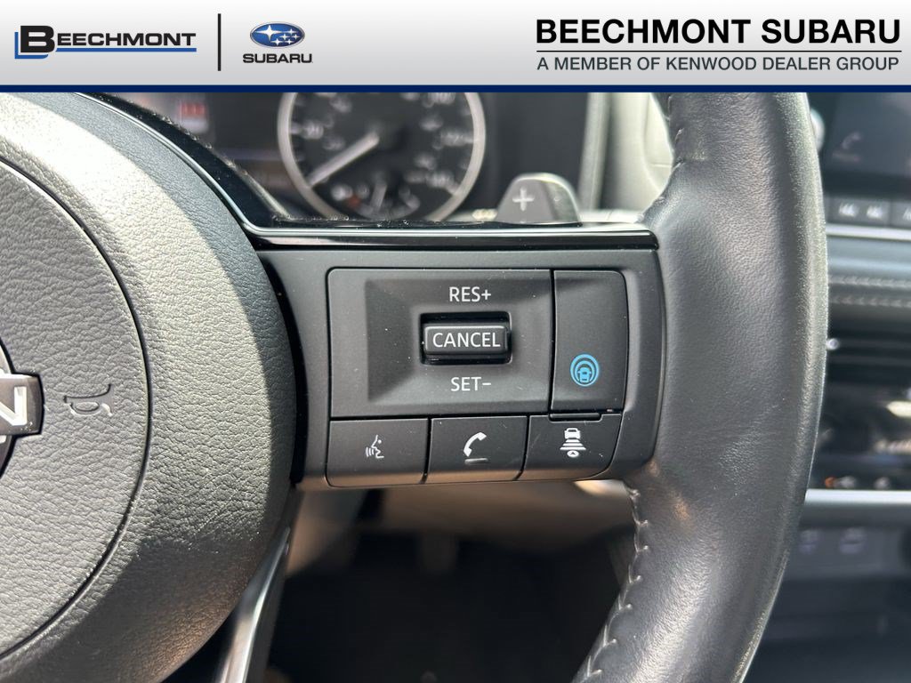 Used 2023 Nissan Rogue SL AWD/4WD image 17