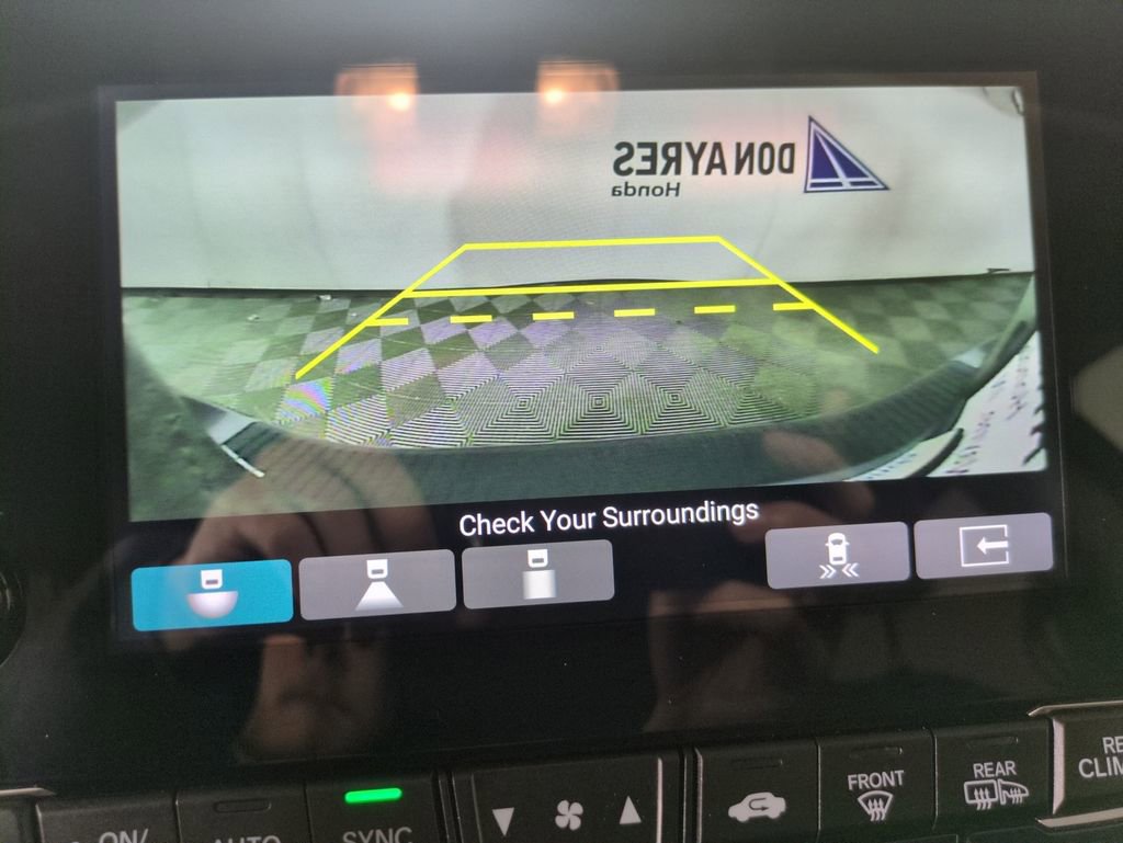 Used 2024 Honda Odyssey Elite image 23