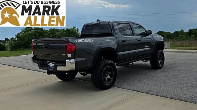 Used 2019 Toyota Tacoma TRD Off-Road AWD/4WD image 8