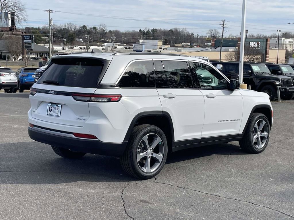 New 2026 Jeep Grand Cherokee Limited w/ Luxury Tech Group II image 8