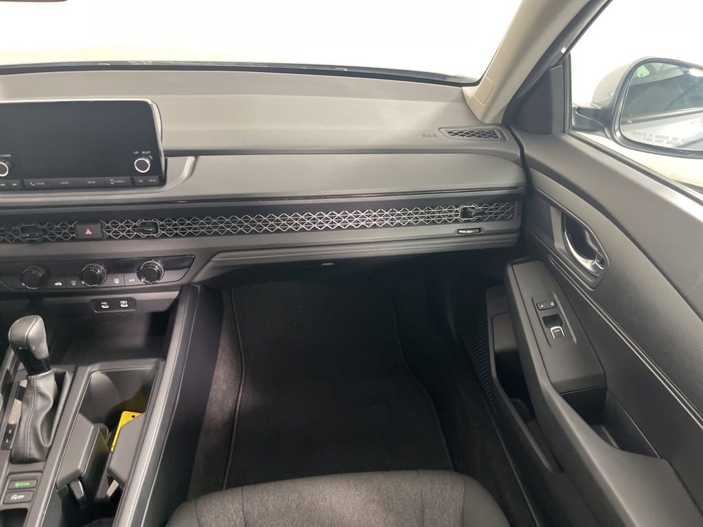 Certified 2023 Honda Accord LX image 12