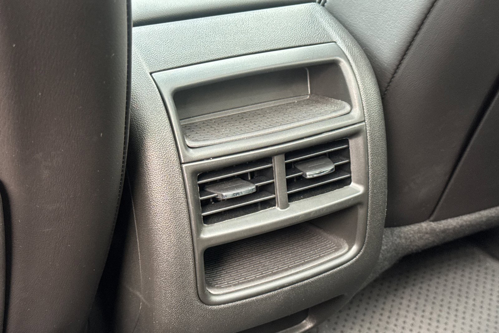 Used 2025 Cadillac XT5 Premium Luxury w/ LPO, Red Accent Package image 38