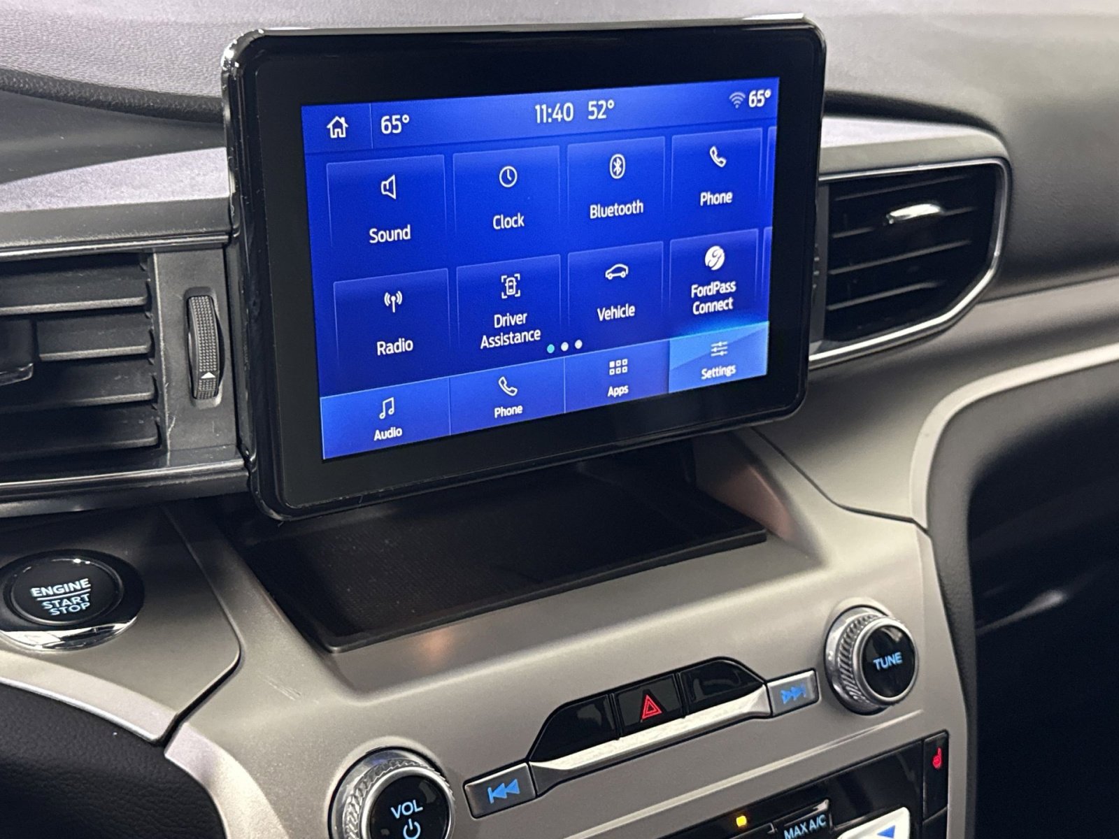 Used 2022 Ford Explorer XLT w/ Equipment Group 202A image 23