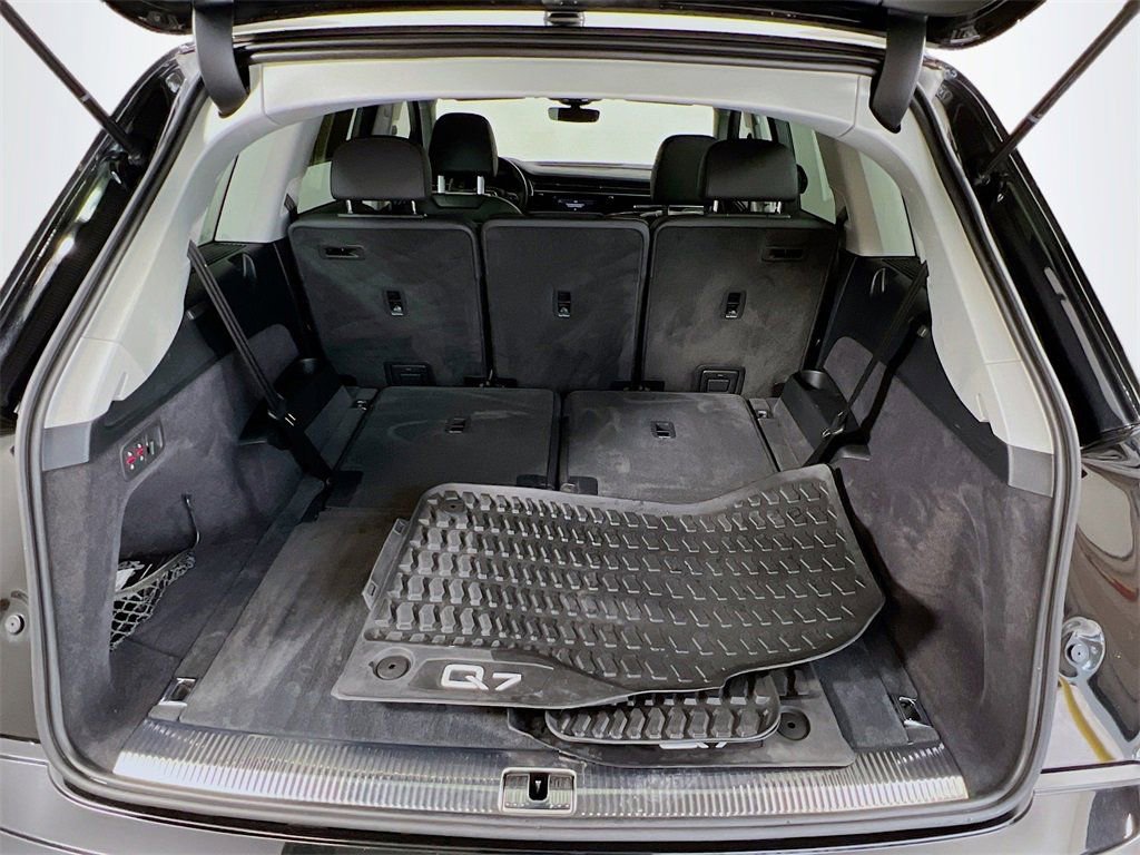 Used 2024 Audi Q7 3.0T Premium image 26