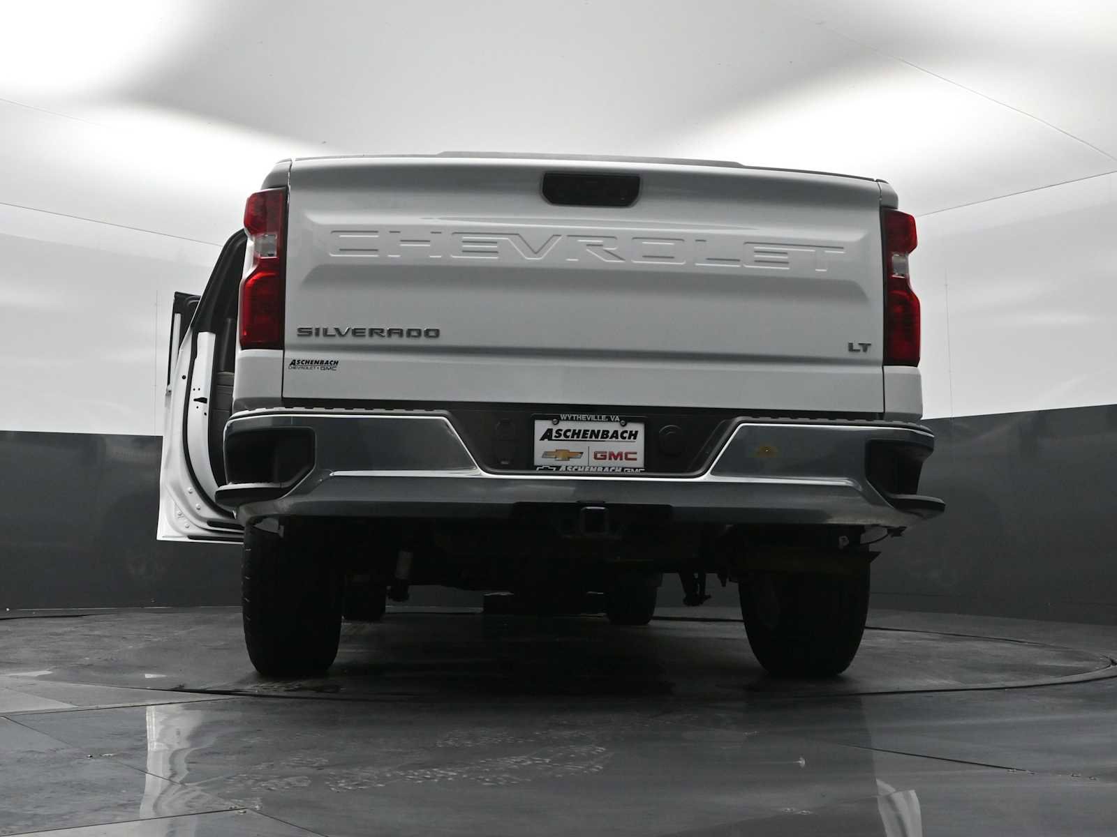 Used 2023 Chevrolet Silverado 1500 LT w/ Work Truck Package image 30