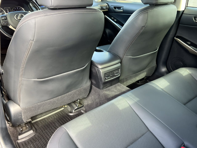 Used 2018 Lexus IS 300 AWD w/ Premium Package image 39