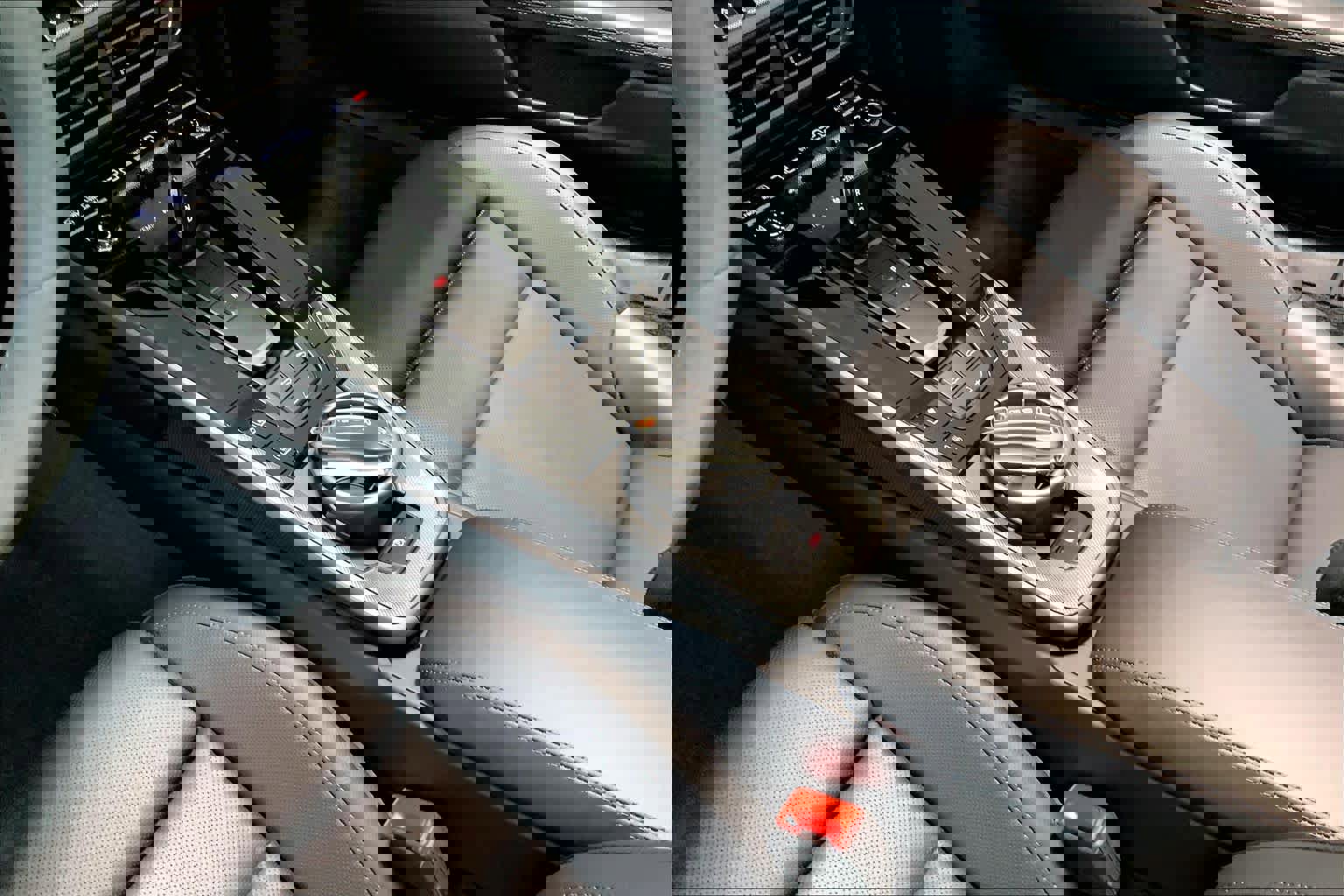 Used 2025 Porsche 911 Carrera image 16