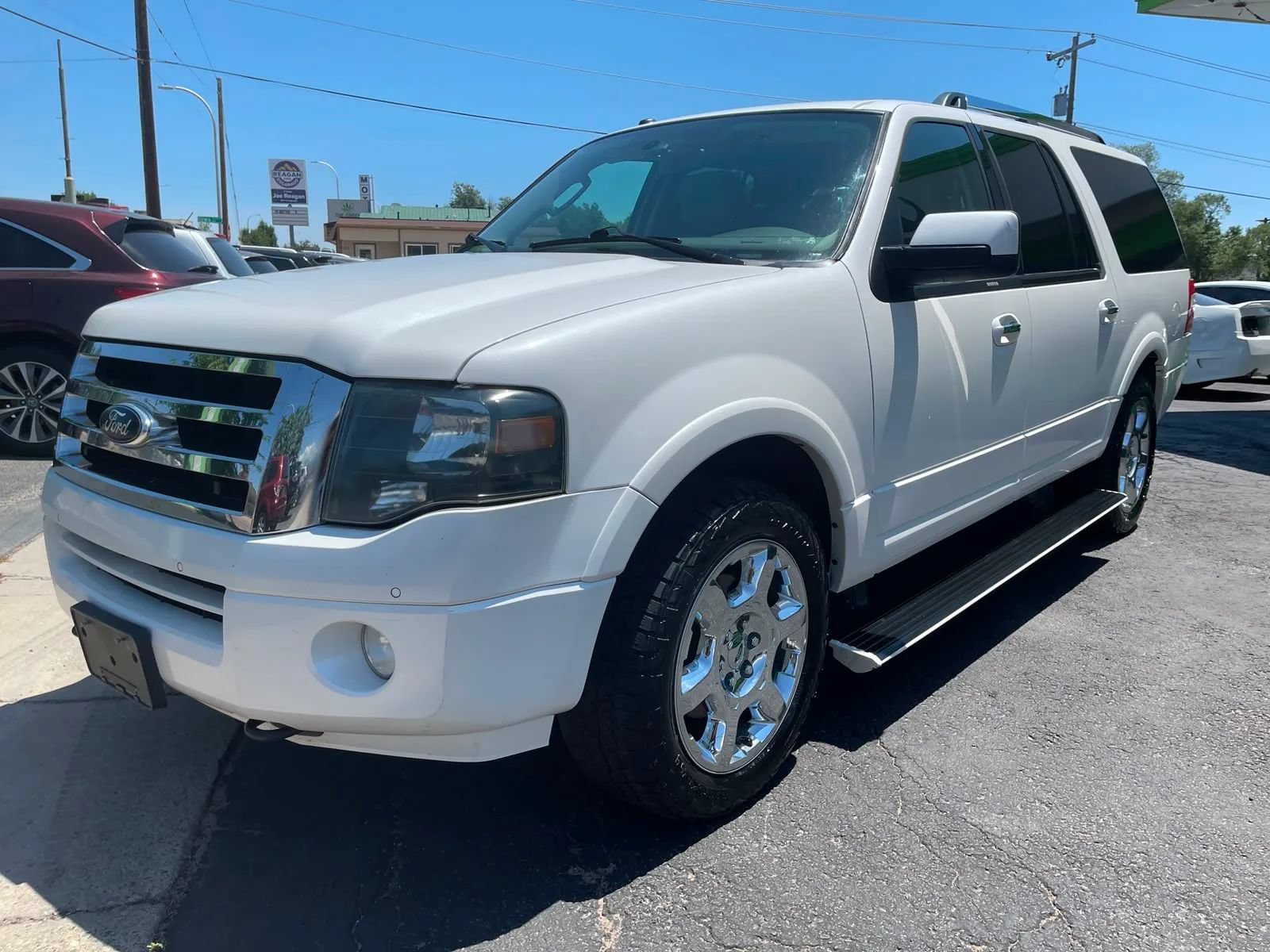 Used 2013 Ford Expedition EL Limited AWD/4WD image 3