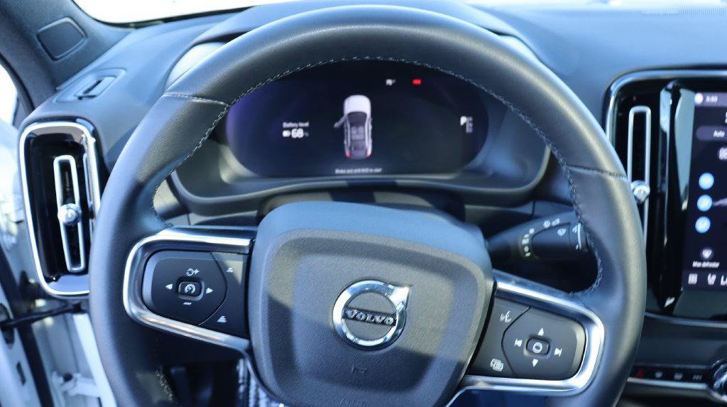 Used 2023 Volvo C40 P8 Recharge Ultimate w/ Protection Package Premier AWD/4WD image 18