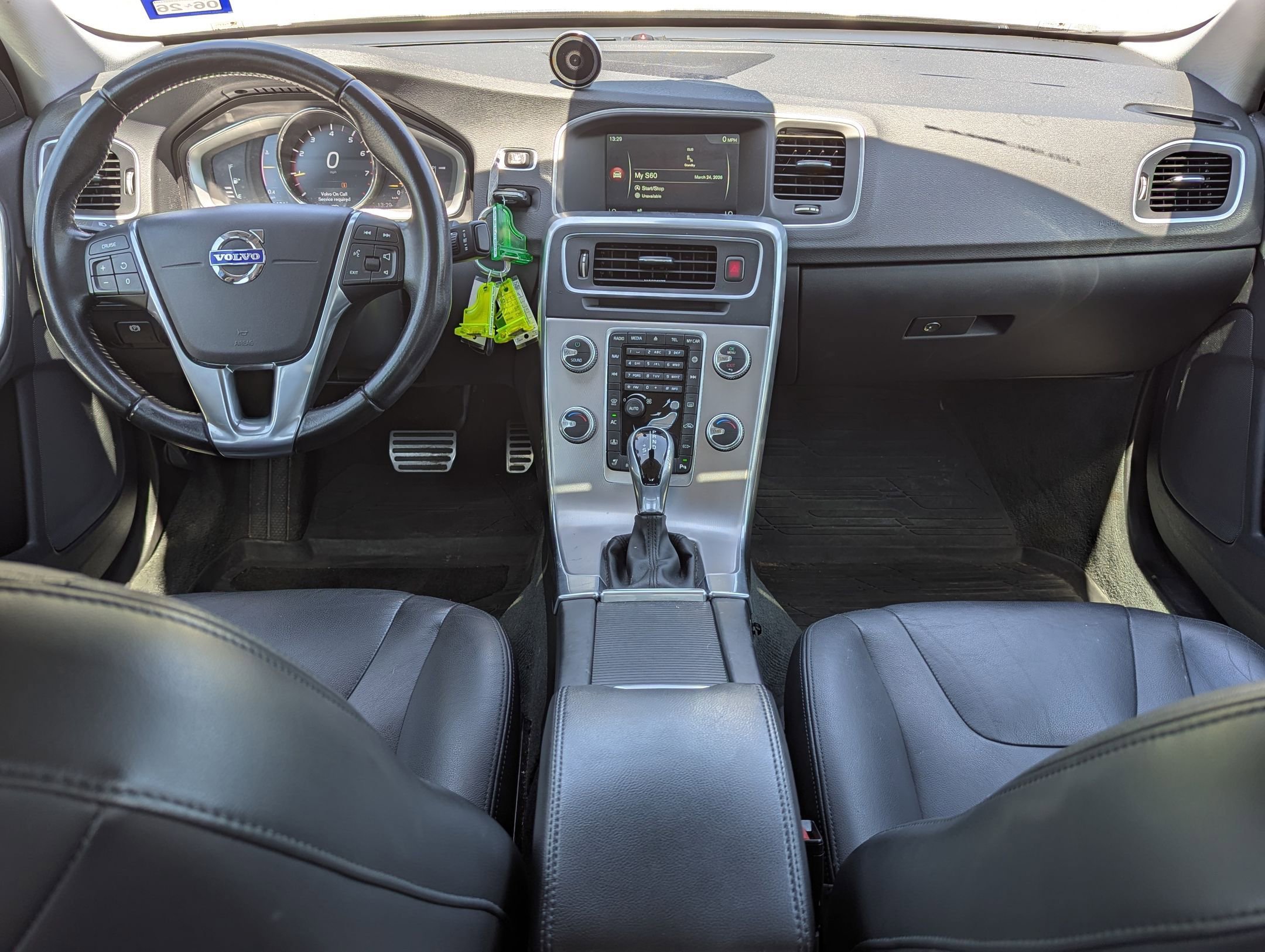 Used 2017 Volvo S60 T5 Inscription image 9