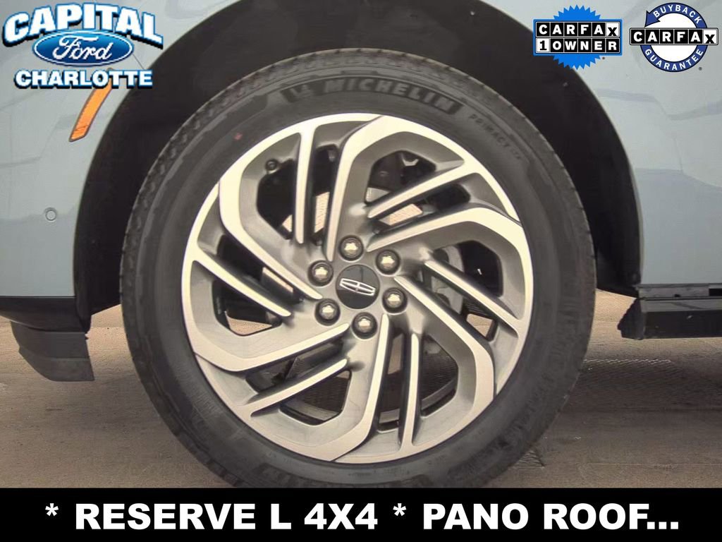 Used 2025 Lincoln Navigator L Reserve AWD/4WD image 9