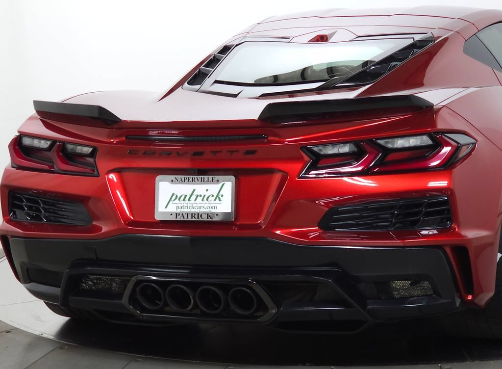 Used 2025 Chevrolet Corvette E-Ray w/ Stealth Interior Trim Package AWD/4WD image 7