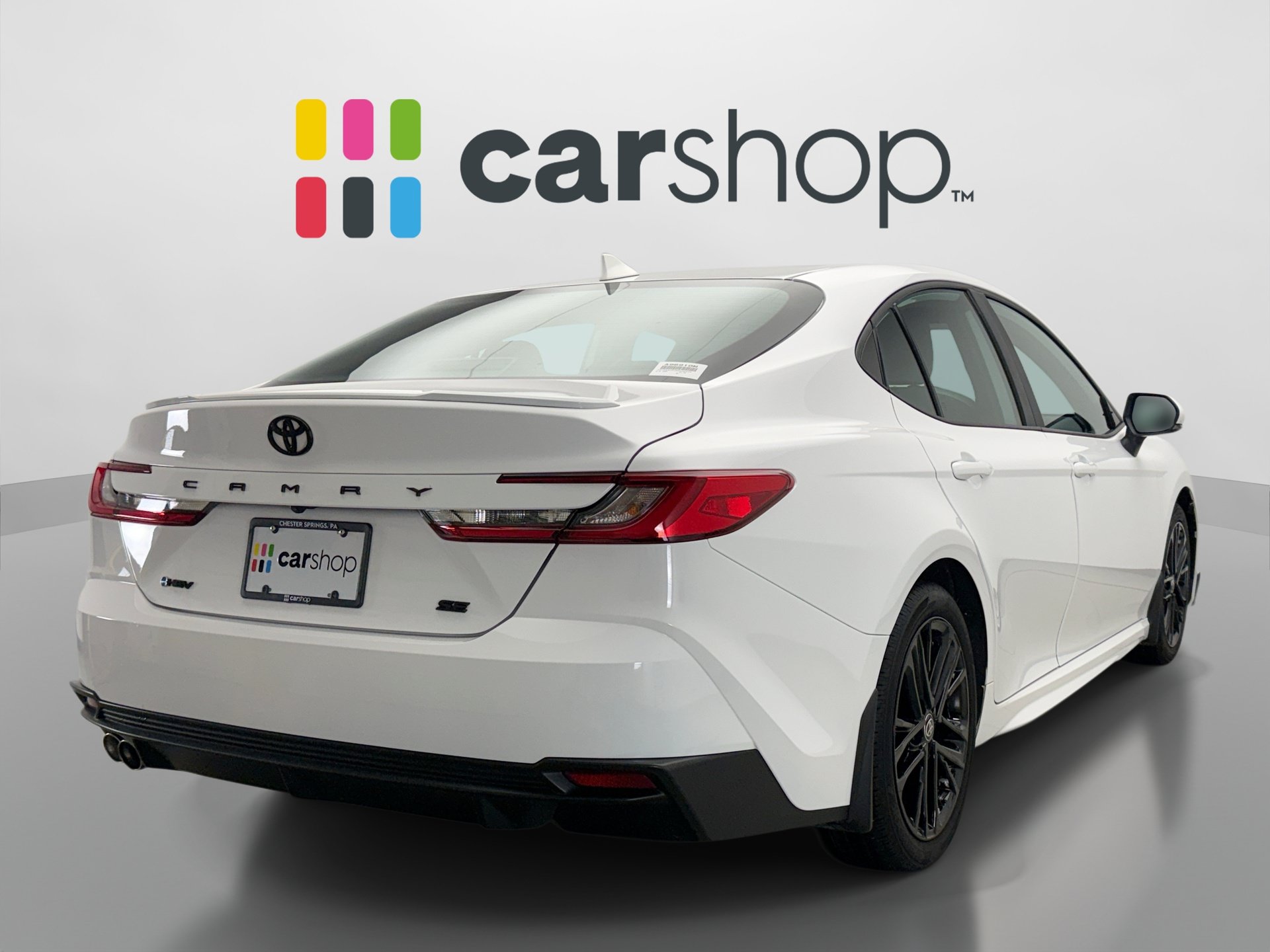 Used 2025 Toyota Camry SE w/ Convenience Package FWD image 5