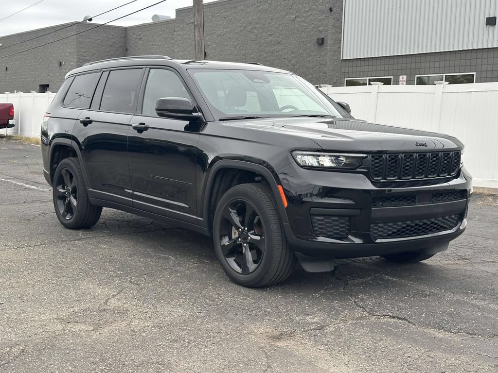 Used 2023 Jeep Grand Cherokee L Laredo