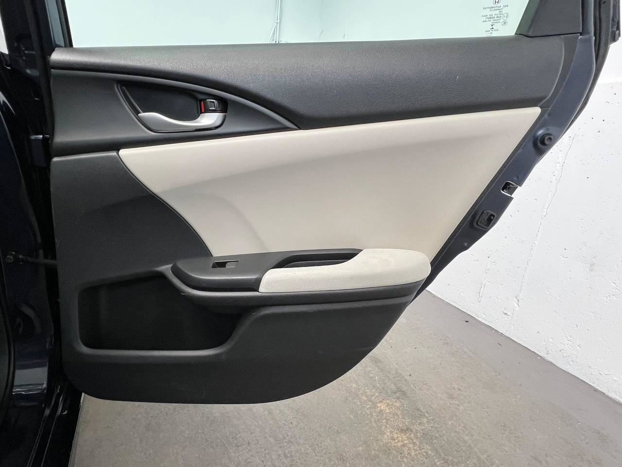 Used 2021 Honda Insight EX image 13