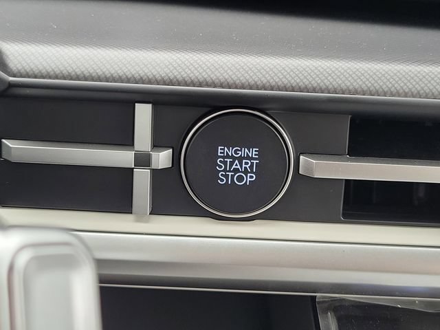 New 2026 Hyundai Santa Fe SE FWD image 12