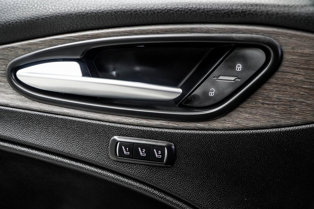 Used 2023 Alfa Romeo Stelvio Ti image 45