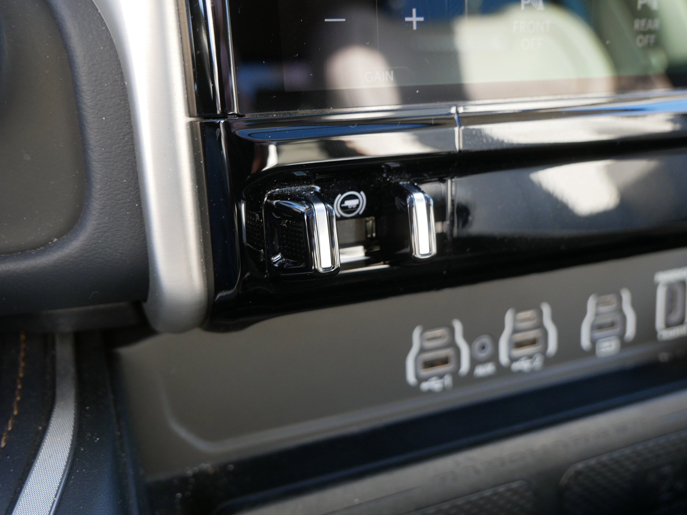 Certified 2025 RAM 1500 Tungsten image 32