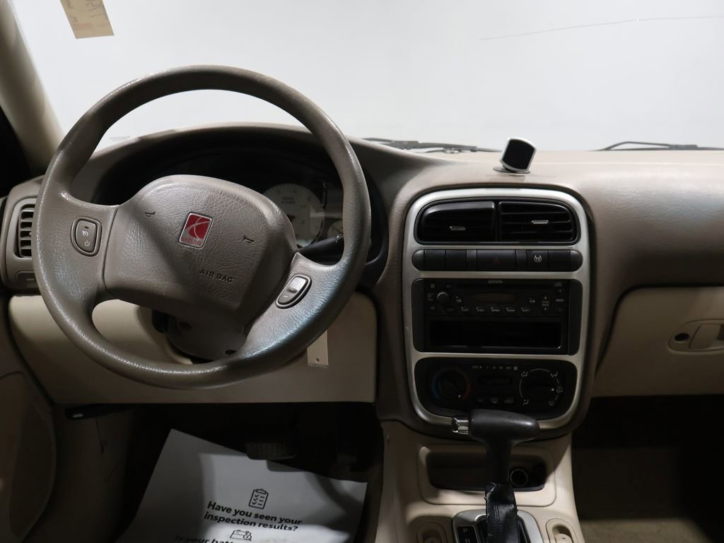 Used 2004 Saturn L-Series L300 image 14