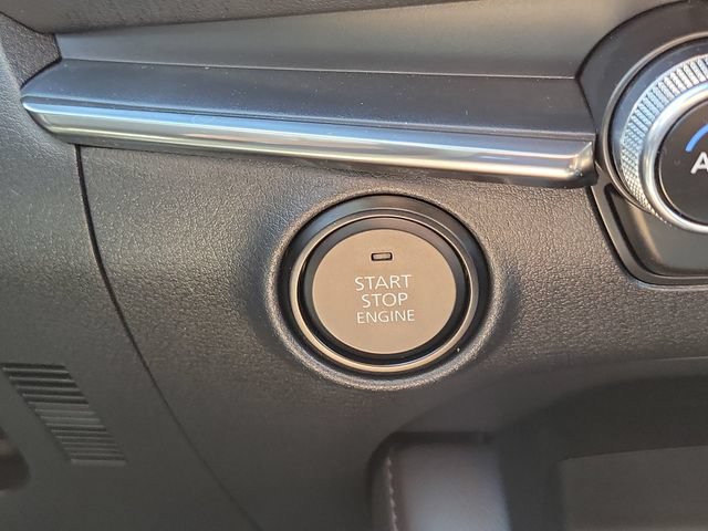 Used 2025 MAZDA MAZDA3 s FWD image 10