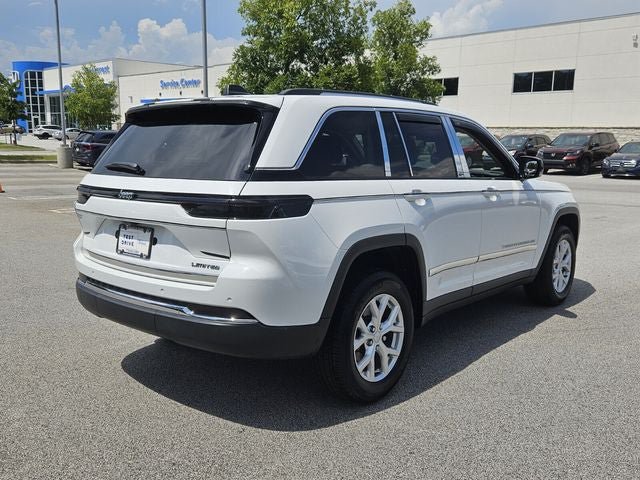 Used 2023 Jeep Grand Cherokee Limited RWD image 8