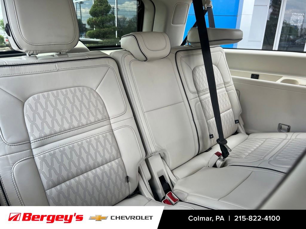 Used 2023 Lincoln Navigator L Black Label AWD/4WD image 24