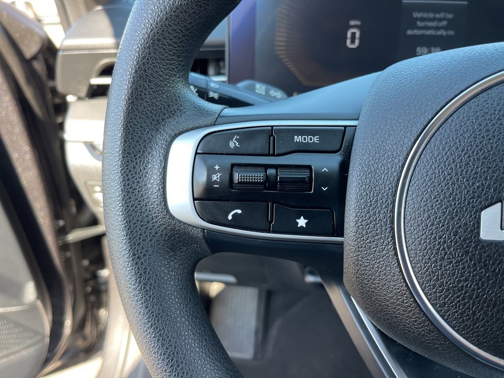 Used 2025 Kia K5 LXS image 17