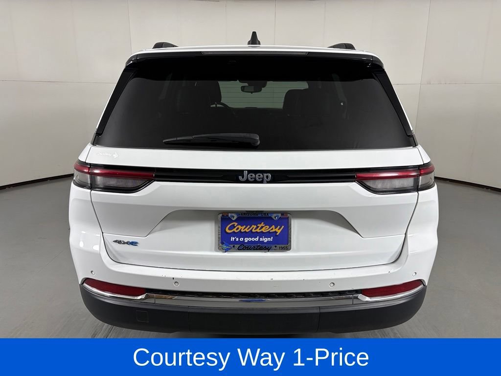 Used 2024 Jeep Grand Cherokee Limited 4xe AWD/4WD image 9