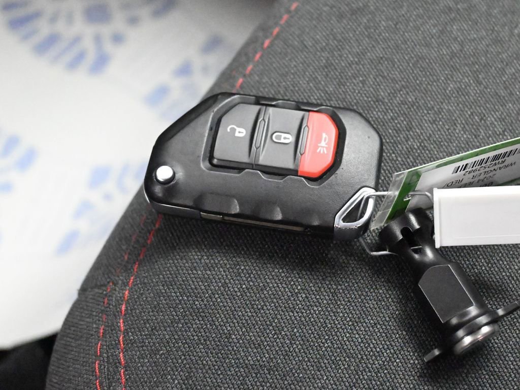 Used 2024 Jeep Wrangler Unlimited Rubicon image 30