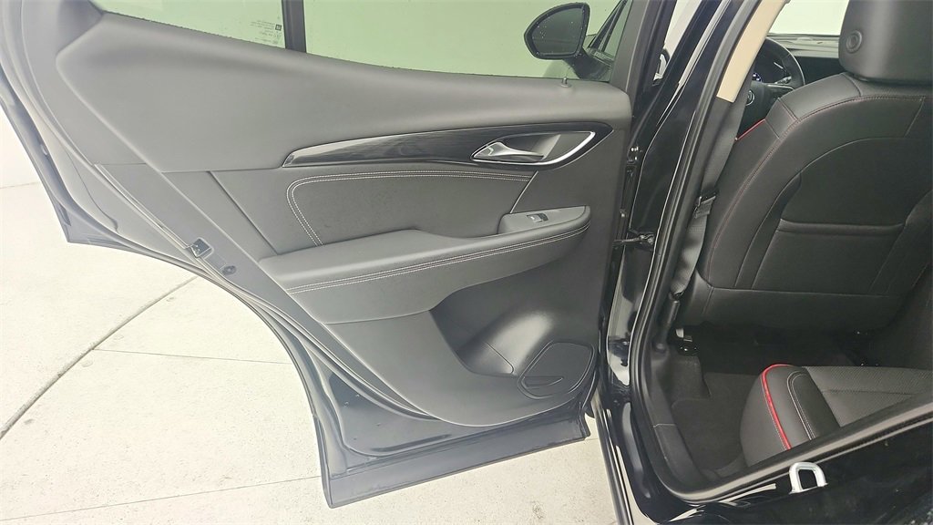 Used 2023 Buick Envision Essence w/ Sport Touring Package image 28