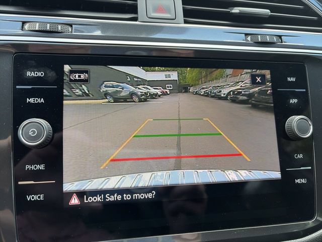 Used 2024 Volkswagen Tiguan SEL R-Line AWD/4WD image 17