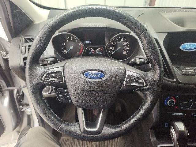 Used 2019 Ford Escape SEL image 21