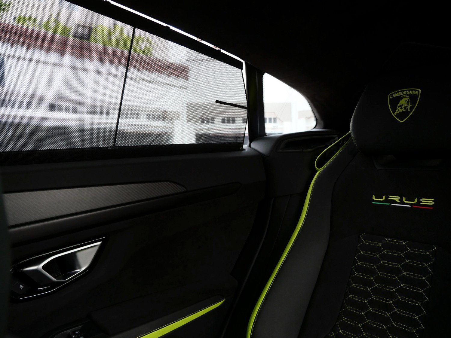 Used 2022 Lamborghini Urus image 29