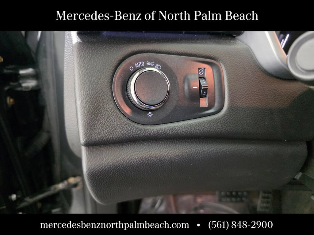 Used 2016 Cadillac SRX Luxury FWD image 26