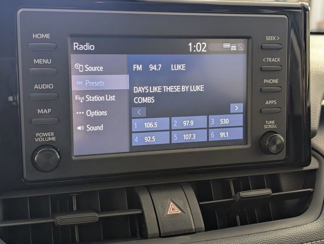 Used 2019 Toyota RAV4 LE image 18