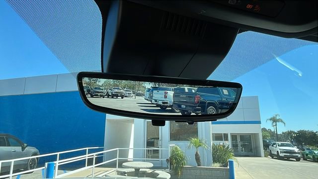 Used 2024 Chevrolet Suburban High Country w/ Advanced Technology Package image 20