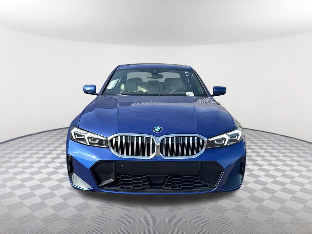 Used 2026 BMW 330i Sedan w/ M Sport Package RWD image 2