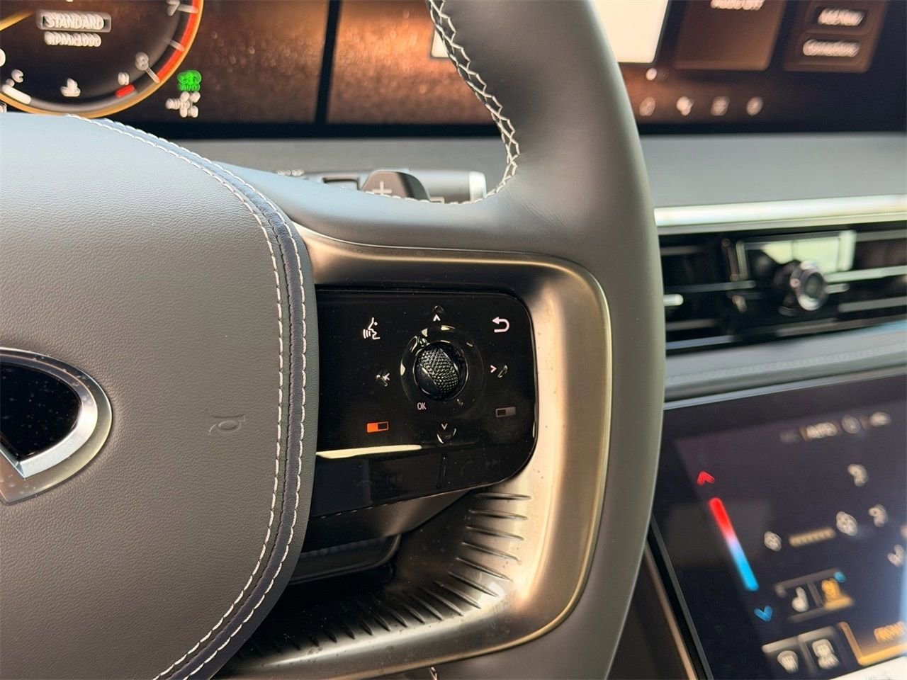 New 2026 INFINITI QX80 4WD image 20