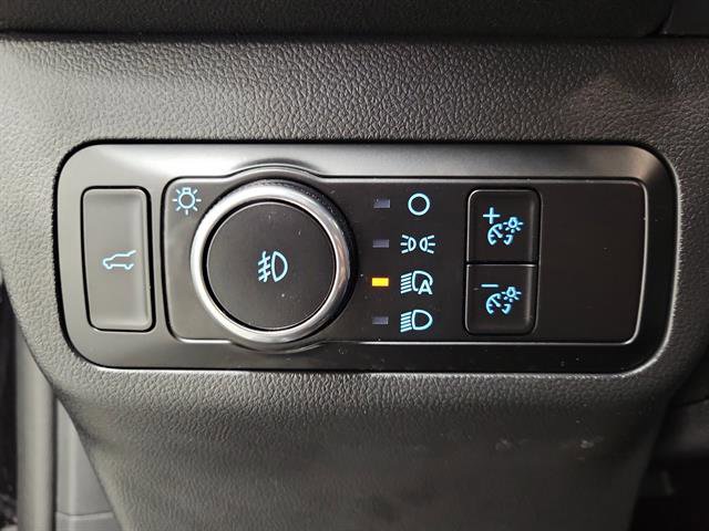 Certified 2025 Ford Escape Platinum AWD/4WD image 21