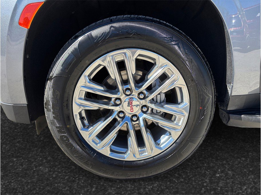 Used 2022 GMC Yukon XL SLE w/ Gmc Pro Safety Plus Package image 13