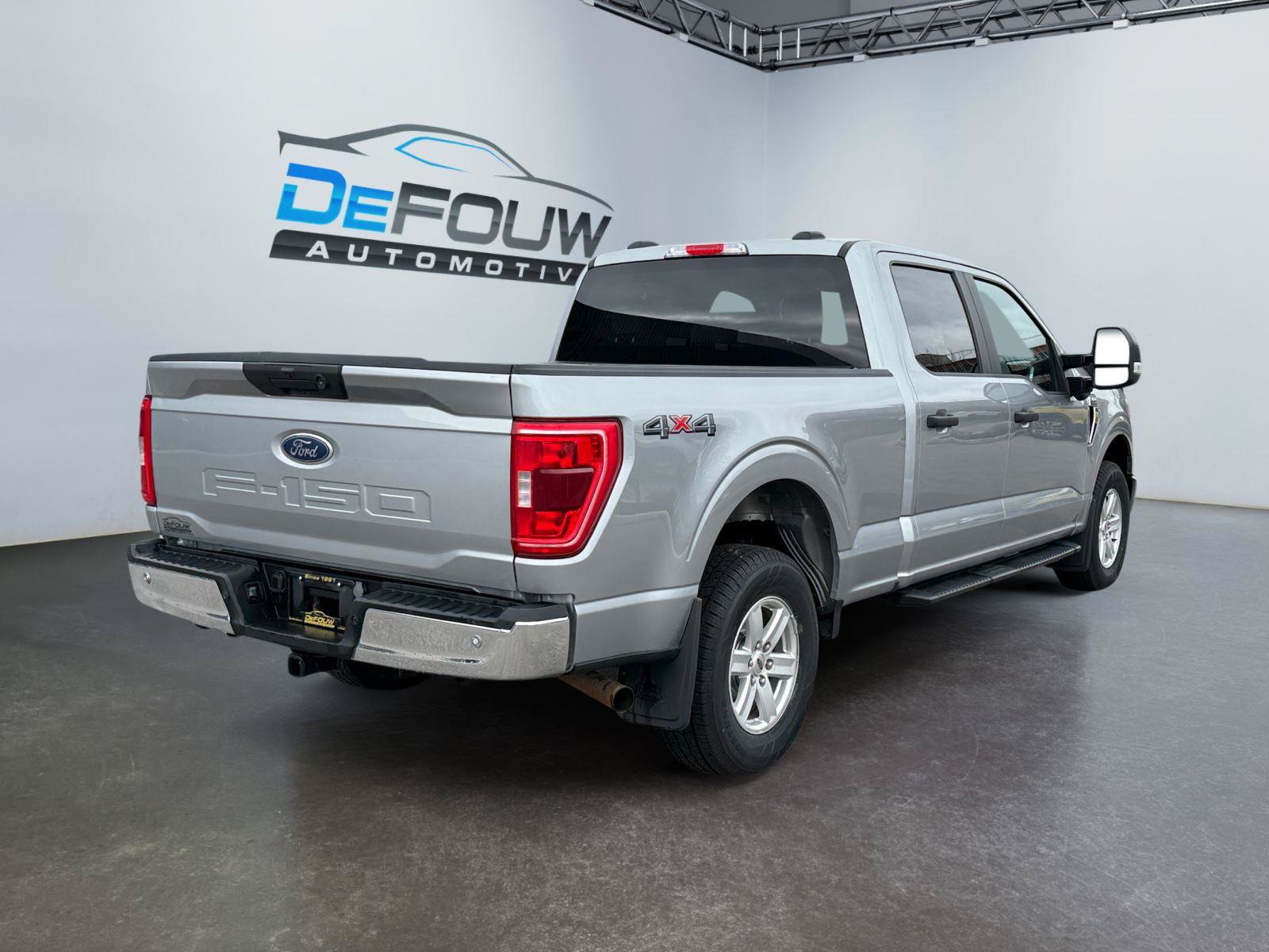 Used 2023 Ford F150 XLT w/ Trailer Tow Package AWD/4WD image 3