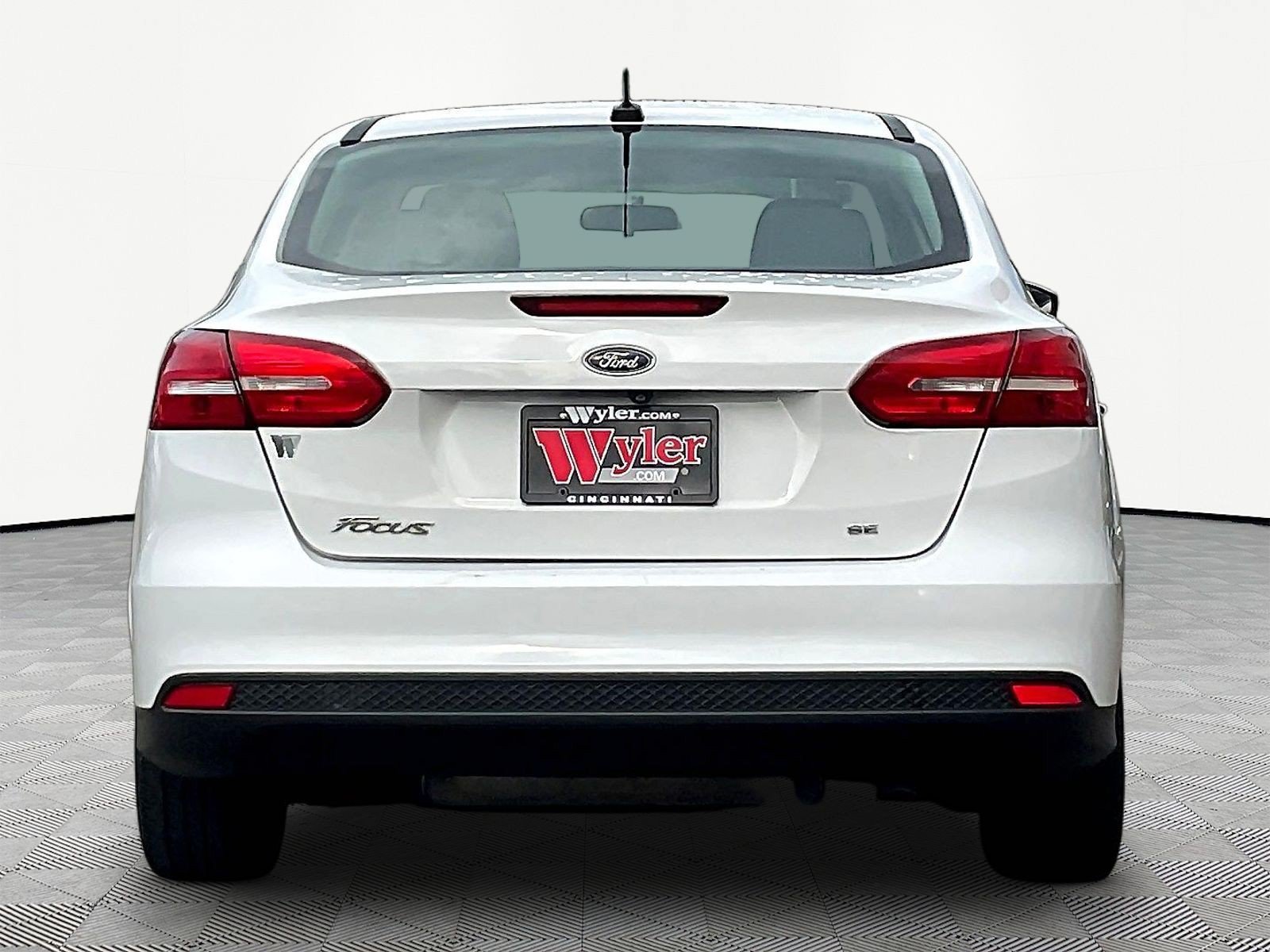 Used 2018 Ford Focus SE w/ Interior Protection Package FWD image 5