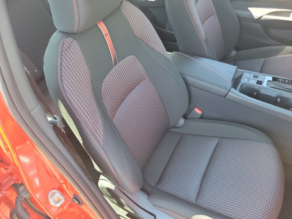 New 2027 Nissan Sentra SR w/ Floor Mat Package FWD image 15