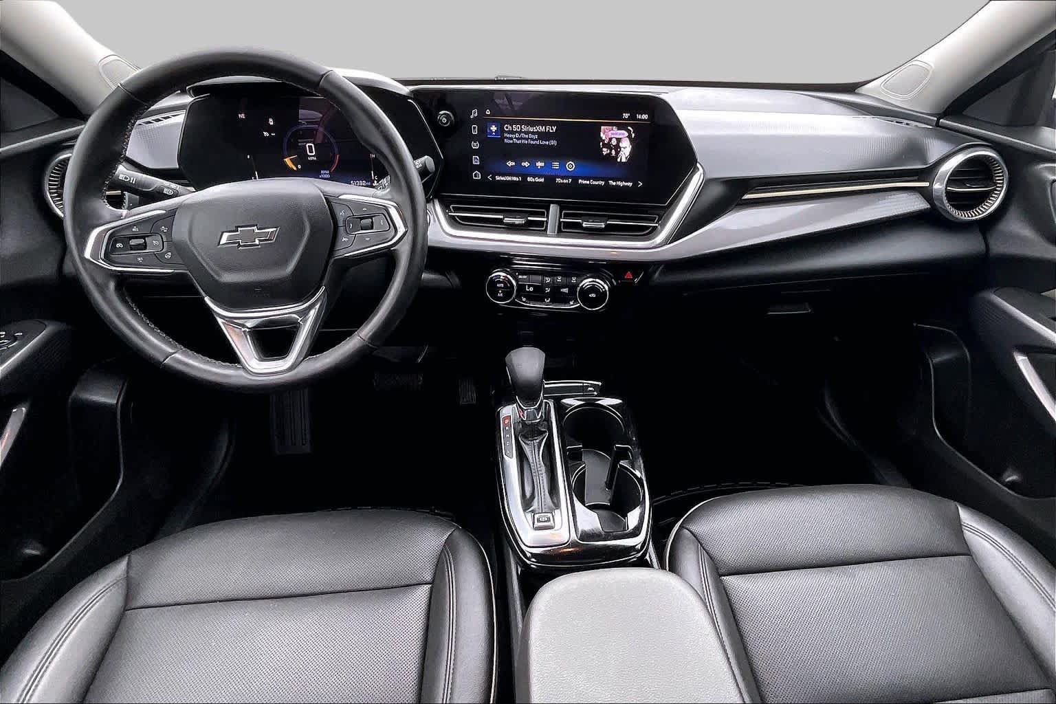 Used 2024 Chevrolet Trax ACTIV w/ Sunroof Package FWD image 16