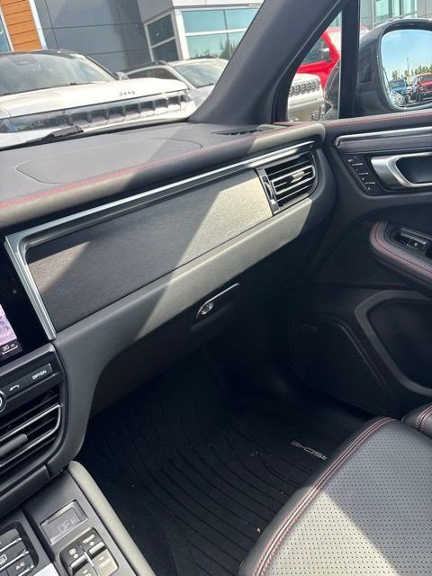 Used 2021 Porsche Macan GTS AWD/4WD image 20