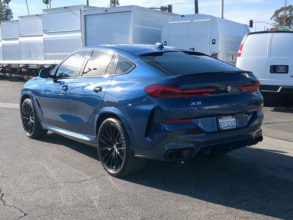 Used 2021 BMW X6 sDrive40i w/ M Sport Package image 4