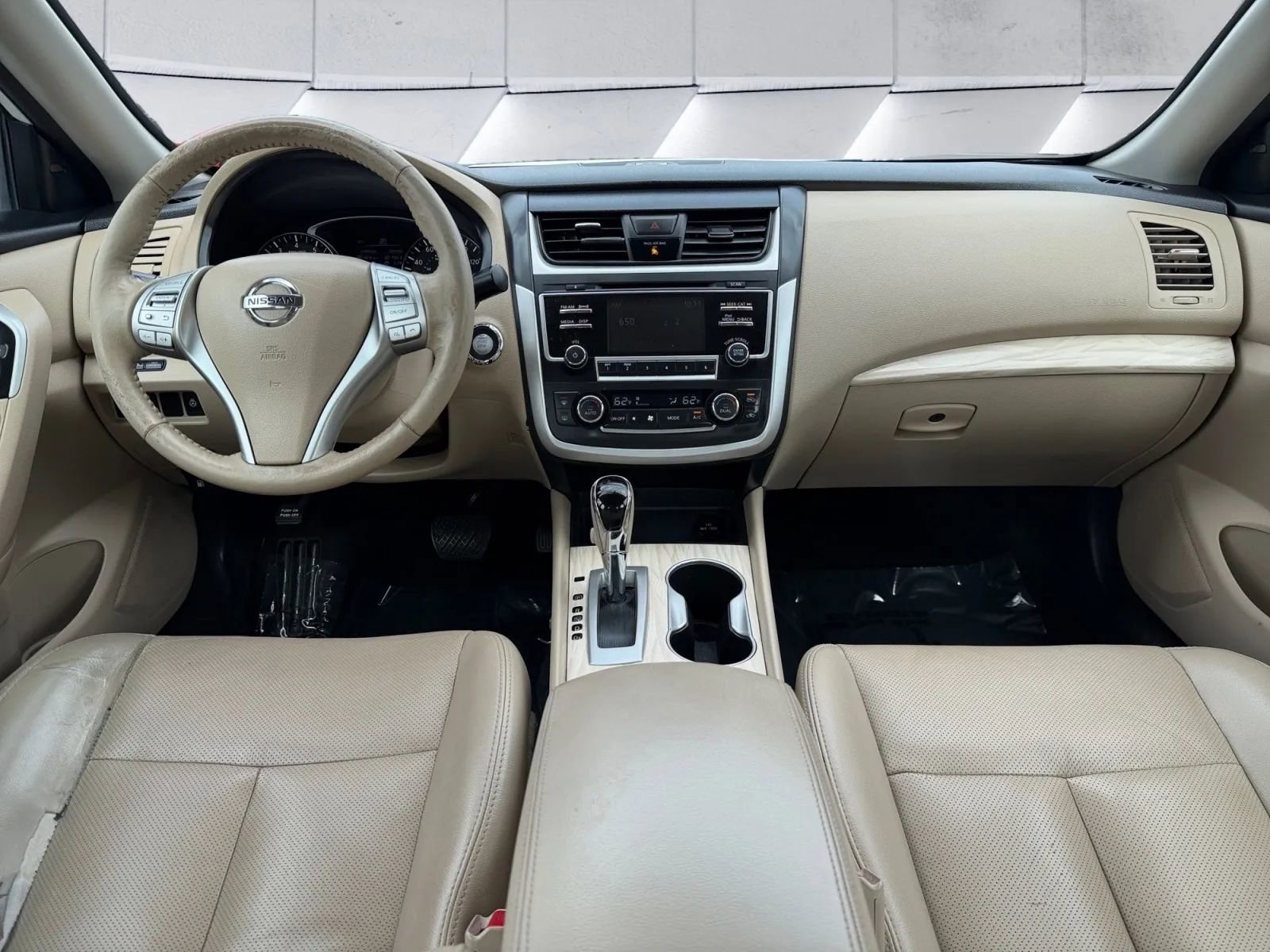 Used 2017 Nissan Altima 2.5 SL w/ Moonroof Package FWD image 12
