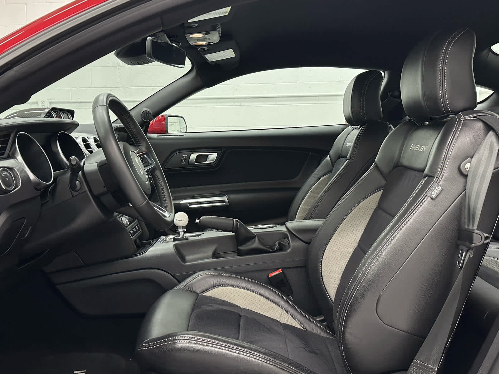 Used 2022 Ford Mustang GT RWD image 11